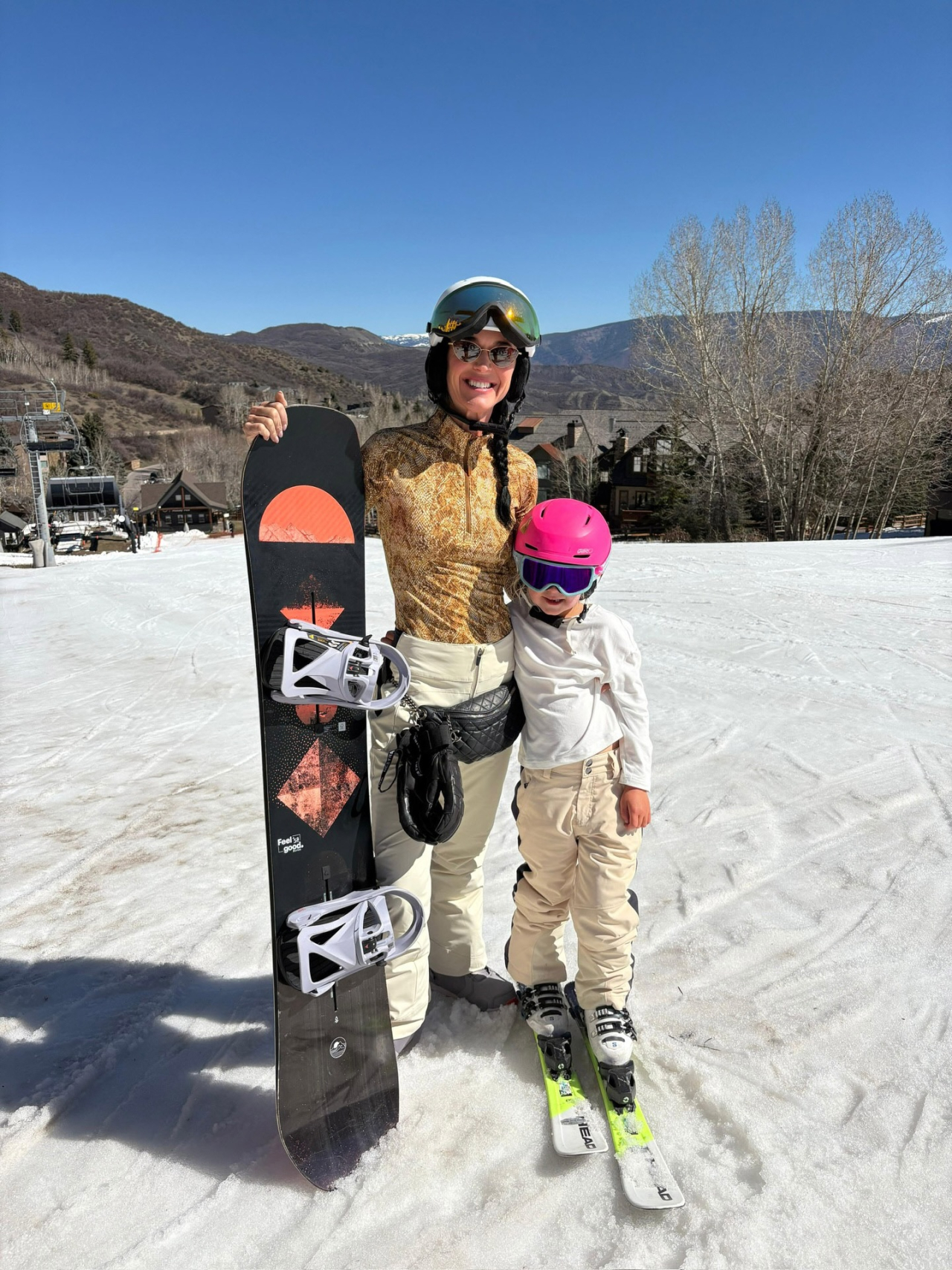 Кэти Перри поделилась снимками с зимнего отдыха