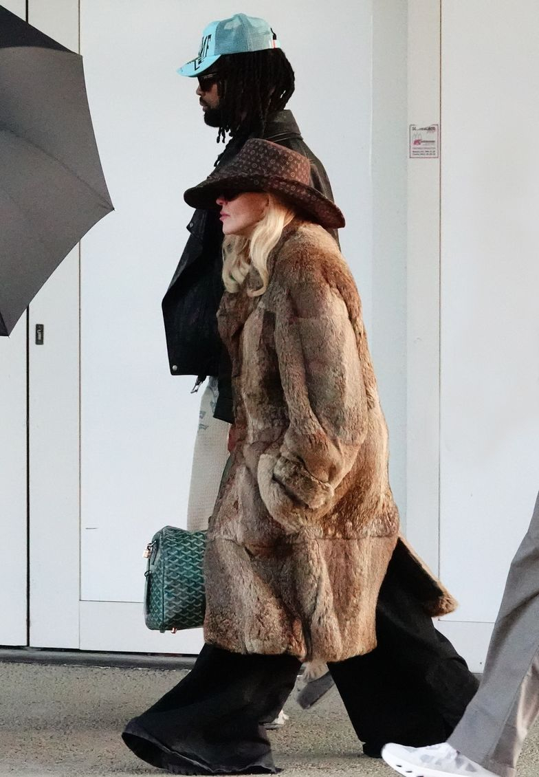 Мадонна в Венеции вместе с её молодым партнером Акимом Моррисом