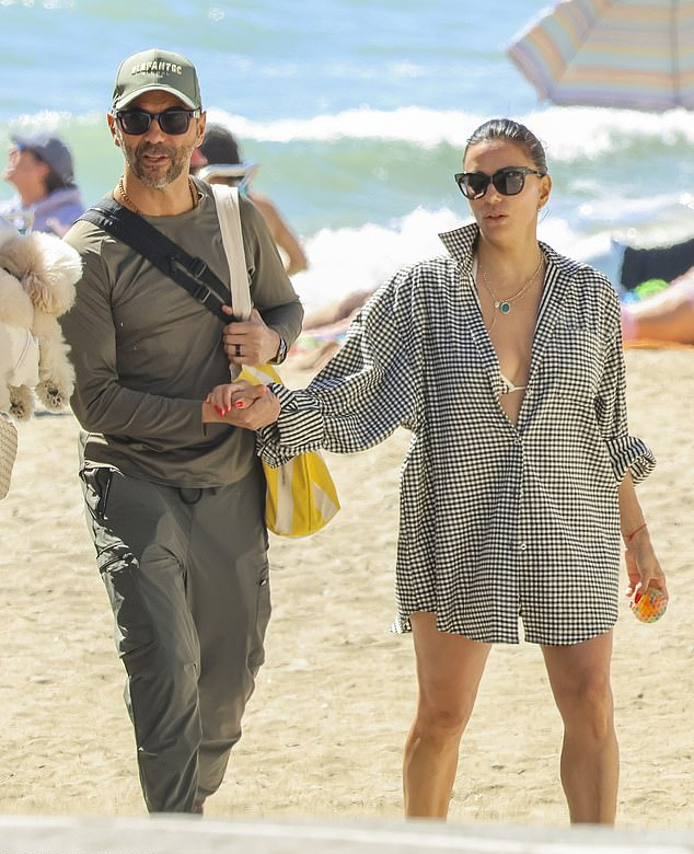 Ева Лонгория и Хосе Бастон устроили романтический обед в Марбелье