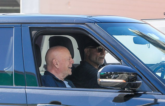 Брюс Уиллис появился на публике в Лос-Анджелесе на фоне борьбы с деменцией