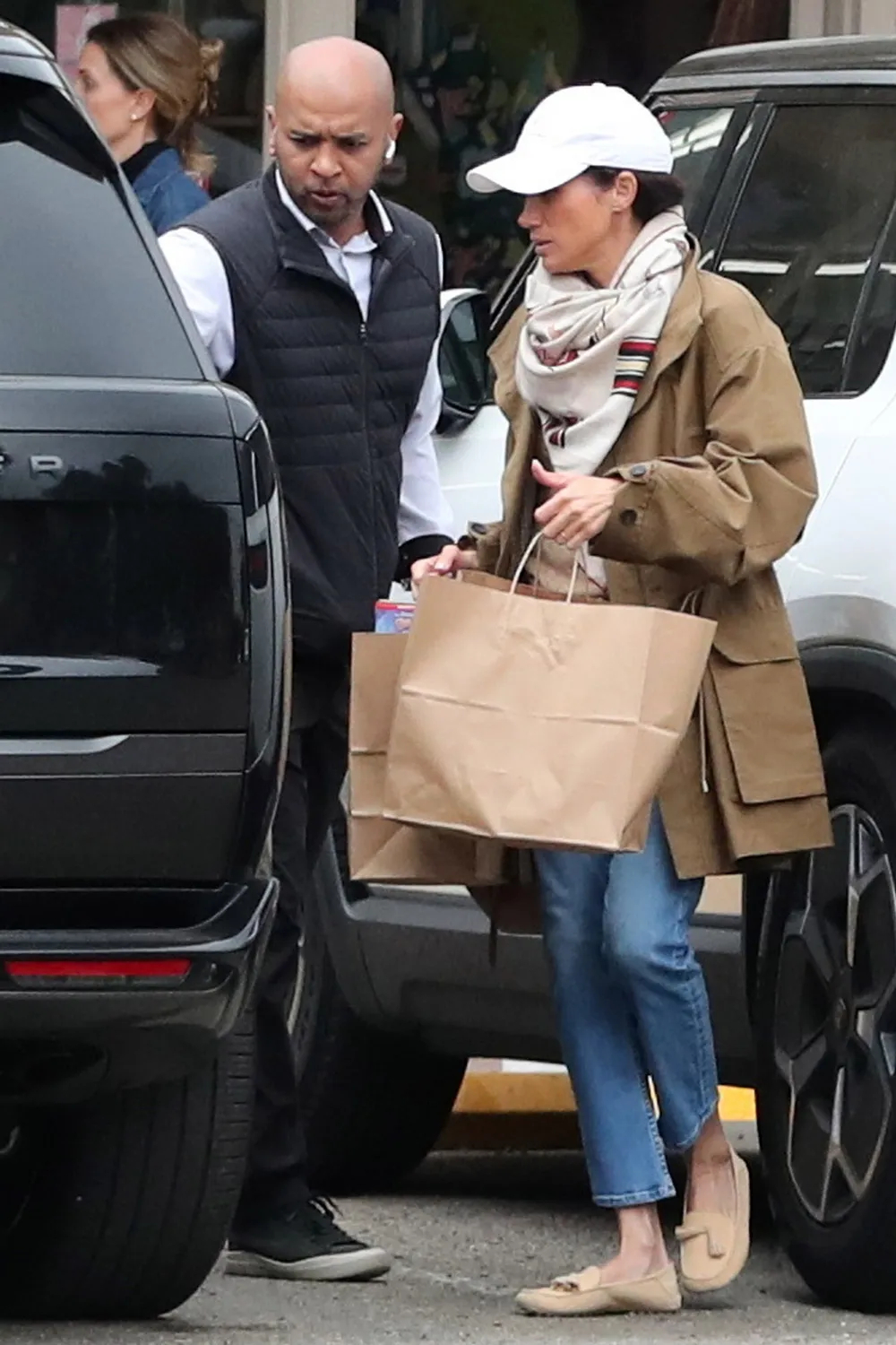 Меган Маркл заметили за пасхальными покупками для Арчи и Лилибет