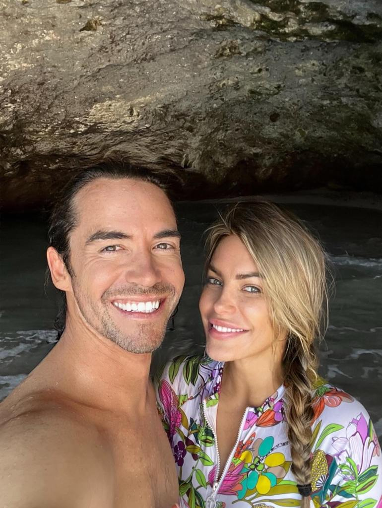 Вдова Хью Хефнера Кристал Харрис снова вышла замуж Вдова Хью Хефнера Кристал Харрис снова вышла замуж