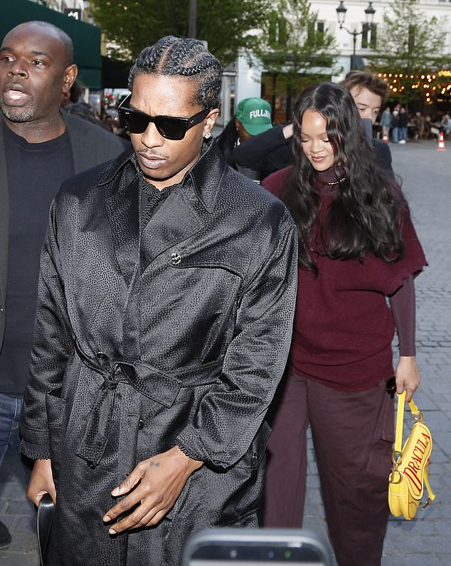 Рианна и A$AP Rocky впервые вышли в свет после стрельбы у их дома