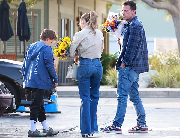 Дженнифер Лопес и Бен Аффлек появились вместе Дженнифер Лопес и Бен Аффлек появились вместе