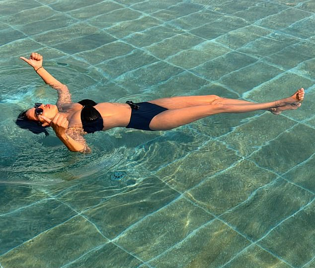 Приянка Чопра поделилась отдыхом в Индии