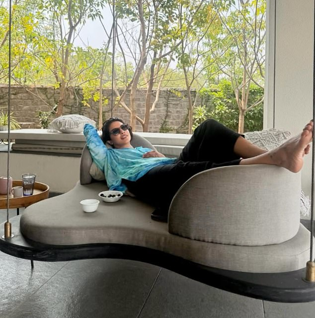 Приянка Чопра поделилась отдыхом в Индии