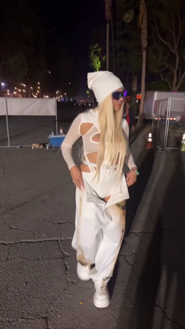 Хайди Клум удивила смелым образом на Coachella 2026