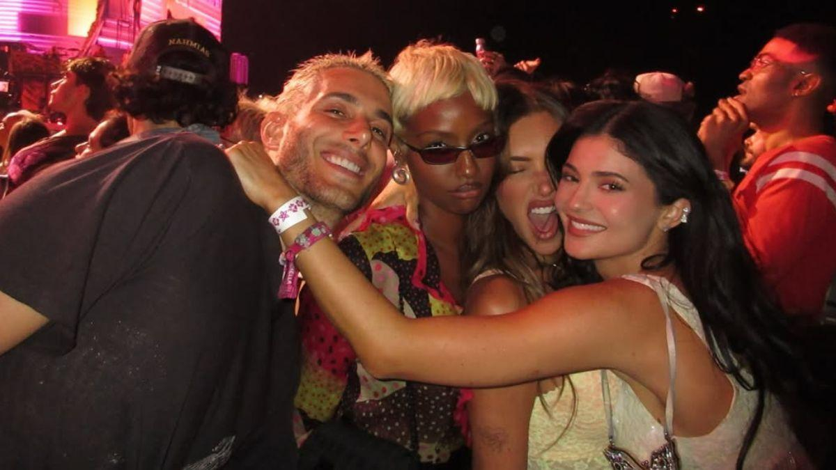 Кайли Дженнер ярко провела время на Coachella