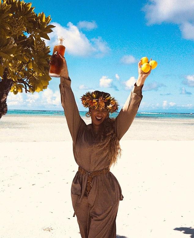 Бейонсе отметила 10 лет Lemonade и подогрела слухи о «третьем акте»