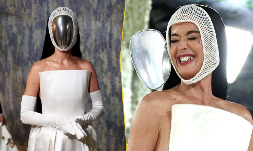 Кэти Перри удивила Met Gala 2026 серебряной маской и необычной улыбкой Кэти Перри удивила Met Gala 2026 серебряной маской и необычной улыбкой