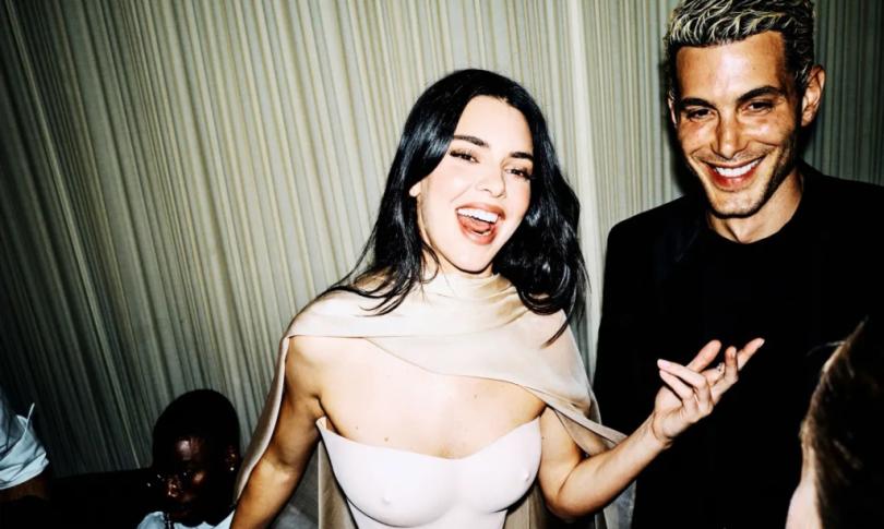 Кендалл Дженнер на after-party Met Gala:корсет, похожий на скульптуру Кендалл Дженнер на after-party Met Gala:корсет, похожий на скульптуру