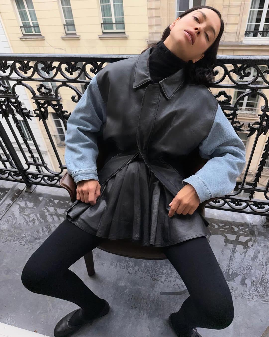 Ирина Шейк показала смелую домашнюю фотосессию Ирина Шейк показала смелую домашнюю фотосессию